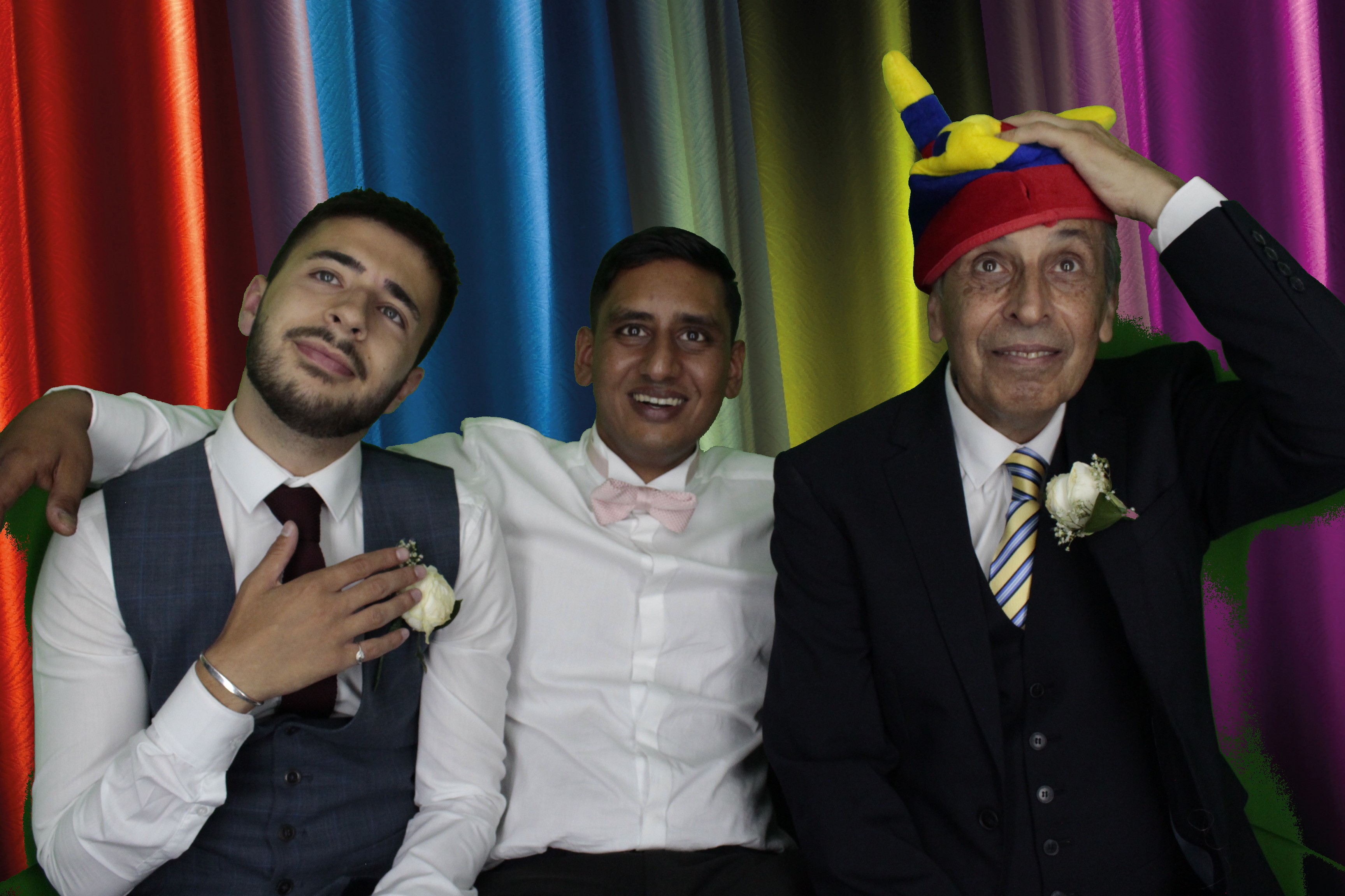 Bhavin & Yasmin’s Wedding | View more photos from the event at gallery.myphotoboothexperience.co.uk/u/MyPhotoBoothExperienceLtd/Bhavin-Yasmin’s-Wedding
